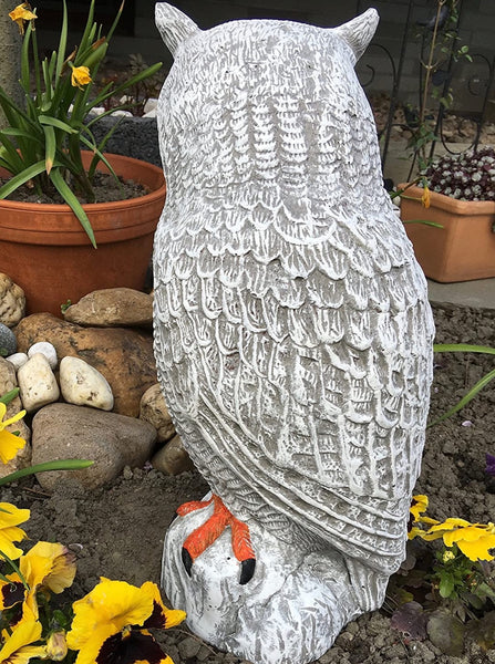 Steinfigur UHU bunt