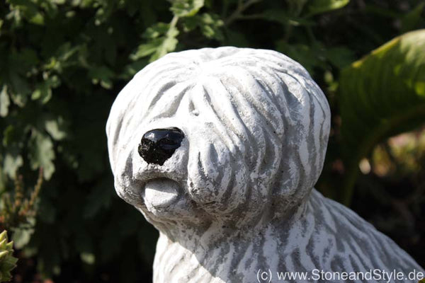 Steinfigur Hund Bobtail