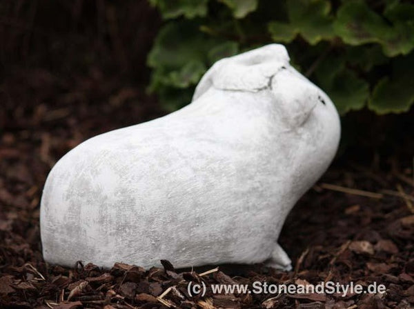 Steinfigur Meerschweinchen "Helmut"