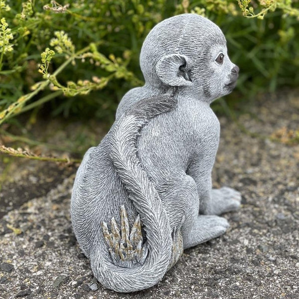 Steinfigur Totenkopfäffchen