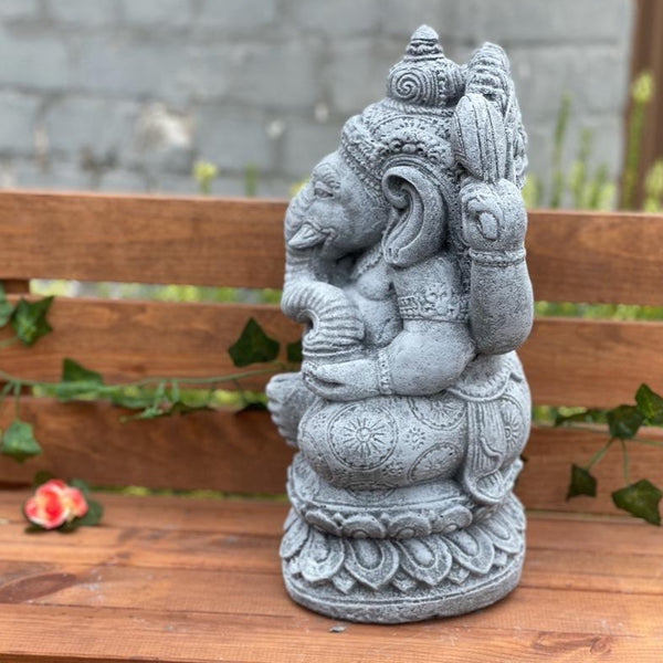 Steinfigur indische Gottheit Elefantengott Ganesha