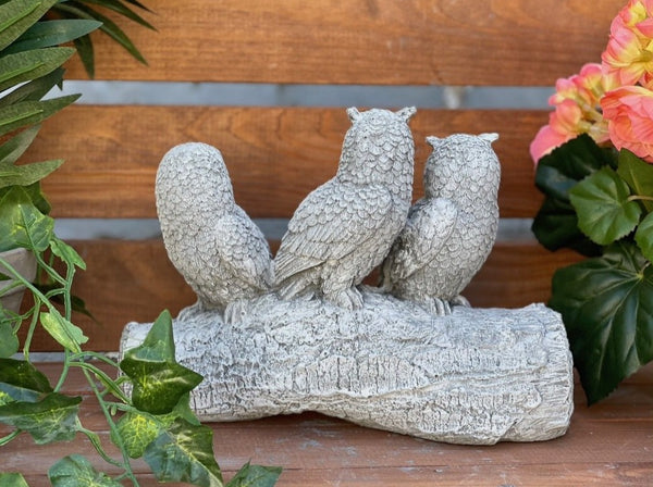Steinfigur "3 Eulen auf Baumstamm"