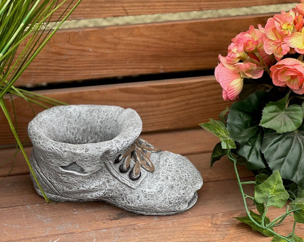 Steinfigur Pflanzschale Stiefel