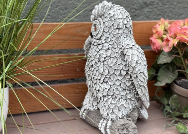 Steinfigur Kauz auf Ast