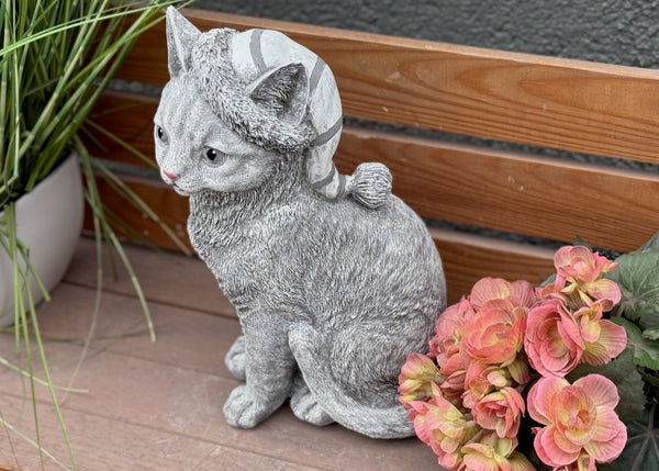 Steinfigur Katze Schlafmütze