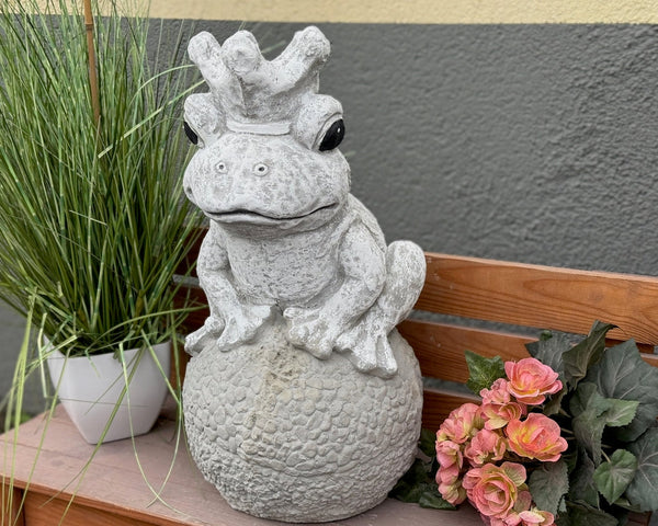 Steinfigur Froschkönig