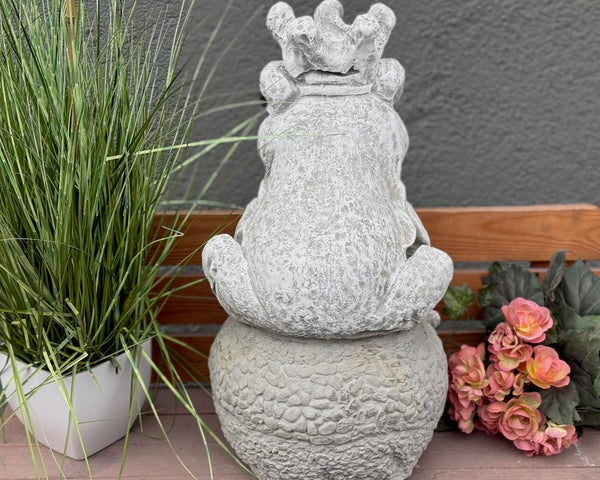 Steinfigur Froschkönig