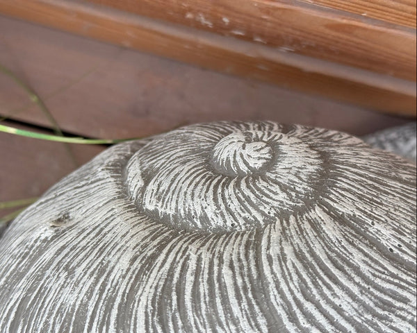 Steinfigur Schnecke gross