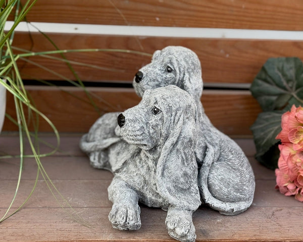Steinfigur 2 Basset Hound