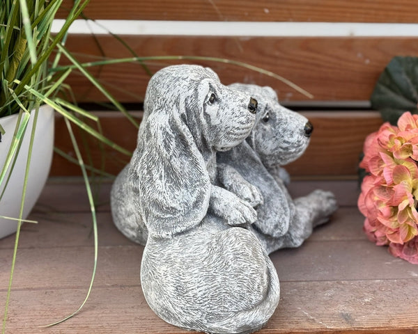 Steinfigur 2 Basset Hound
