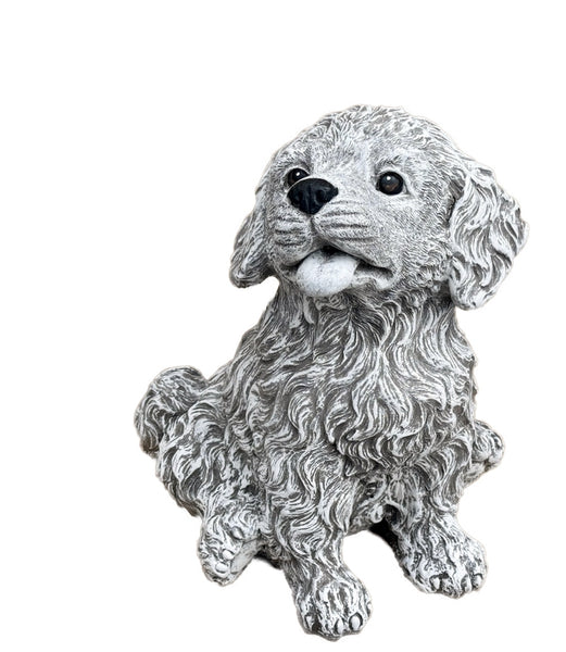 Steinfigur Hund Welpe frostfest handgefertigt Gartendeko Lockenfell Hundestatue sitzender Welpe mit Zunge Steinguss Made in Germany