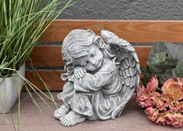 Wetterfeste Engelfigur für Garten und Grab aus massivem Beton Steinguss