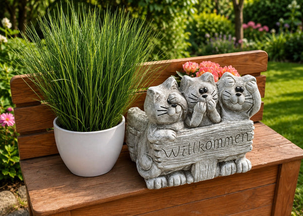 Katzen Pflanzgefäß Willkommen mit drei Katzen als Gartendekoration