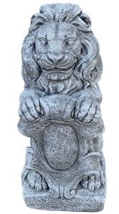 Steinfigur Steinstatue Steinskulptur Löwe Lion Leo König Wappen