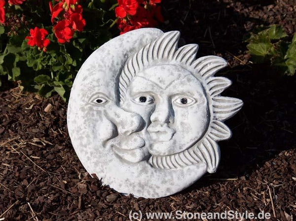 Steinfigur Wandkonsole "Sonne/ Mond"