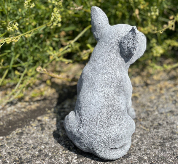 Steinfigur Hund Bullterrier Welpe