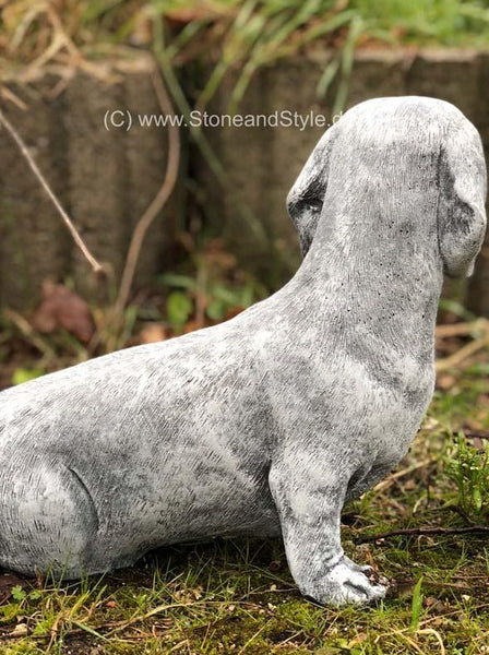 Steinfigur Hund Dackel
