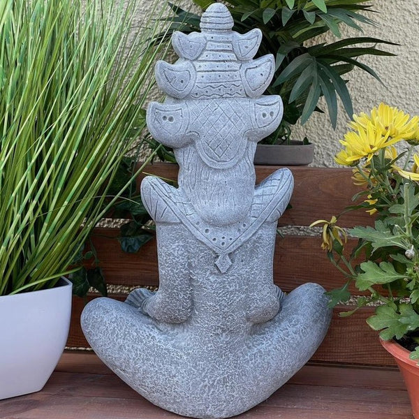 Steinfigur  indische Göttin Sarasvati