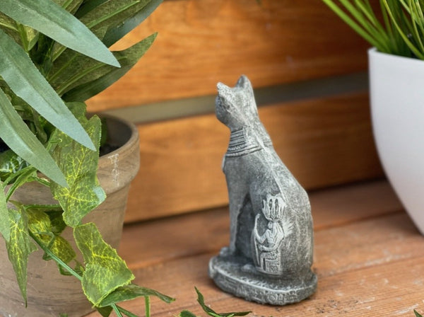 Steinfigur ägyptische Katzengöttin Bastet