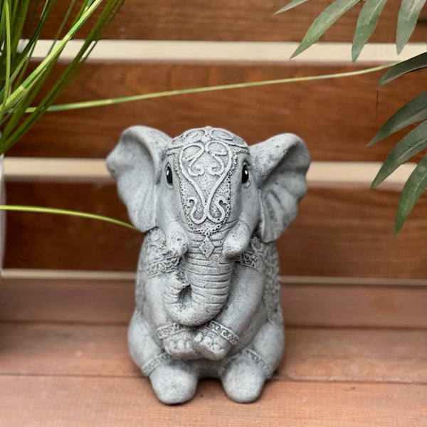 Steinfigur indischer Elefant